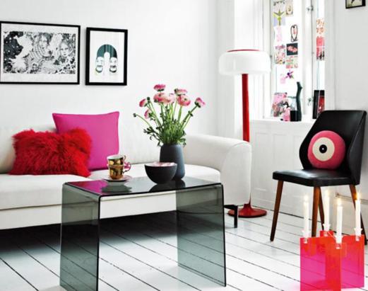 Feminine-Interior-Design-Ideas-White-Pink-Color-girl-decor_521x411
